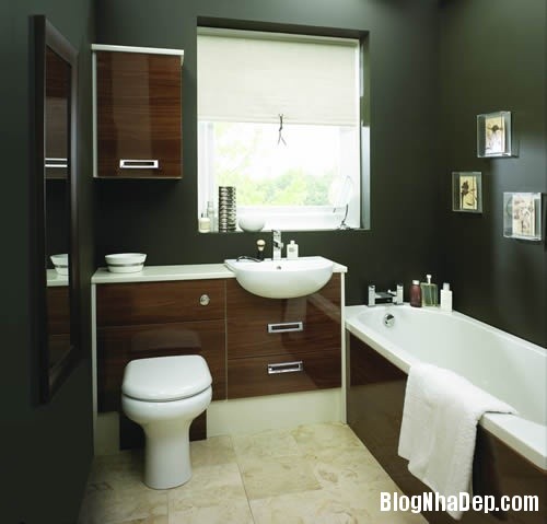 Phòng tắm hiện đại với màu sắc tươi sáng, trang nhã