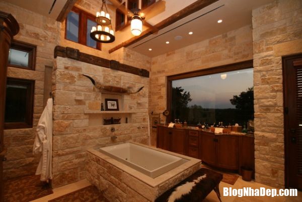 Trang trí phòng tắm mộc mạc và cá tính với đá