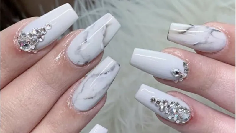 10+ mẫu nail màu xám đơn giản mà cuốn hút