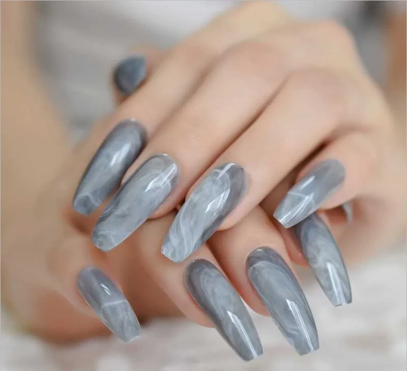 10+ mẫu nail màu xám đơn giản mà cuốn hút