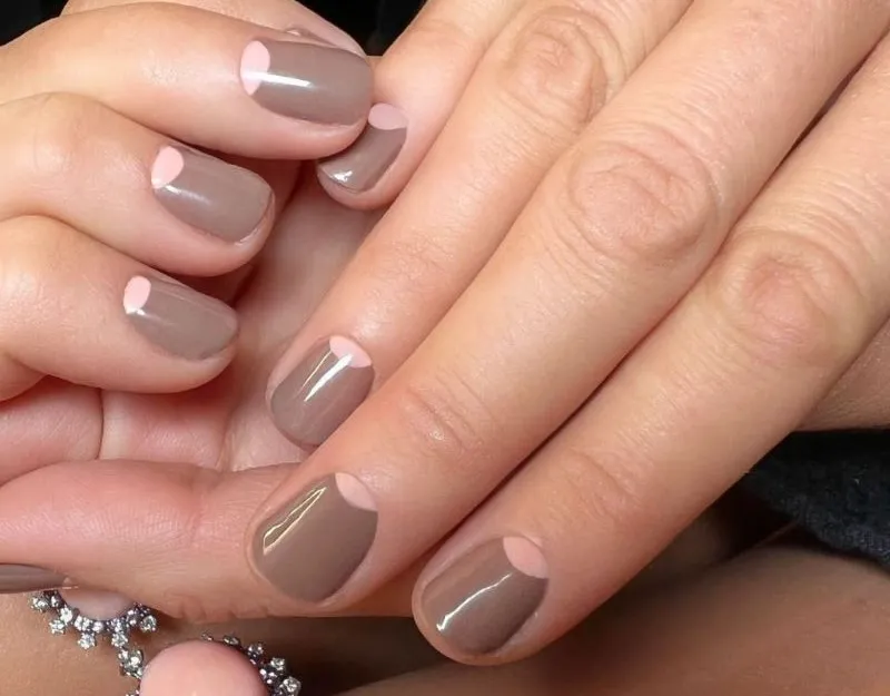 14 thiết kế nail màu nâu sữa khiến nàng mê mẩn