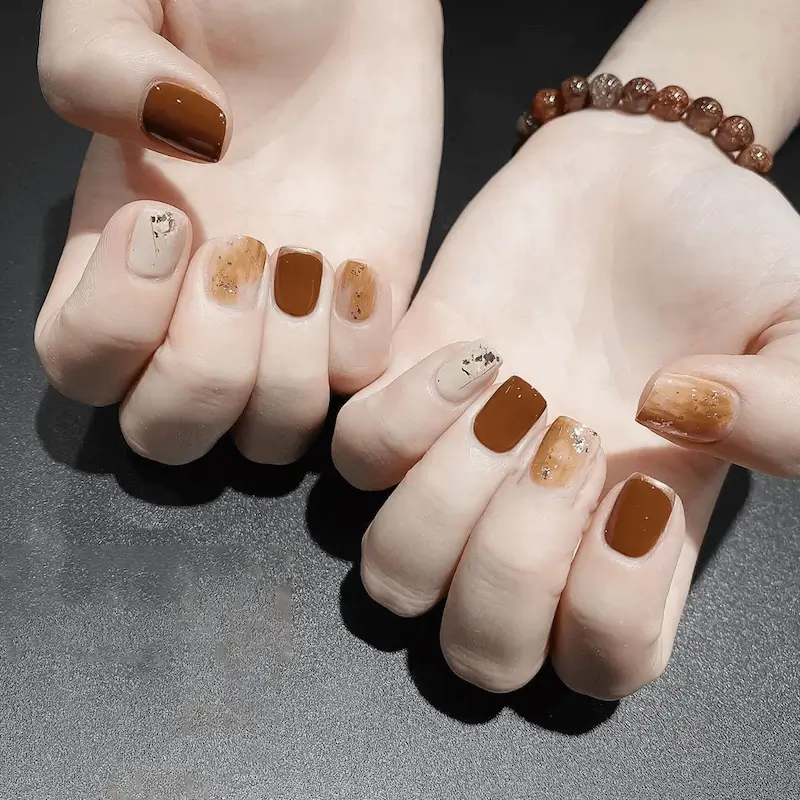 14 thiết kế nail màu nâu sữa khiến nàng mê mẩn