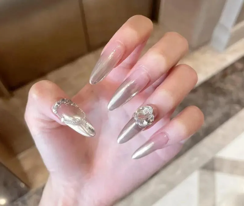 50+ siêu phẩm mẫu nail đẹp cho móng dài nhất định không thể bỏ qua