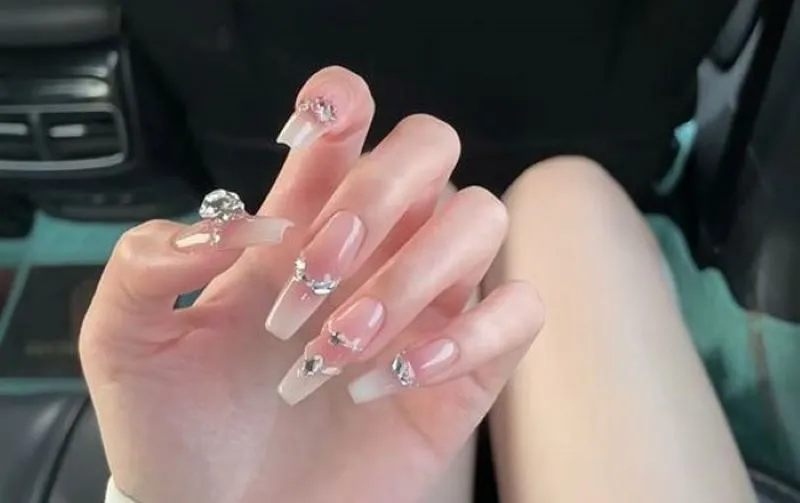 50+ siêu phẩm mẫu nail đẹp cho móng dài nhất định không thể bỏ qua