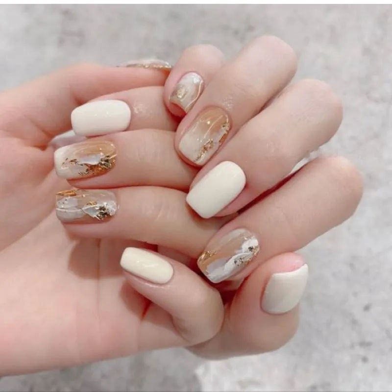 99+ mẫu nail màu trắng sữa thanh lịch mà thời thượng cho