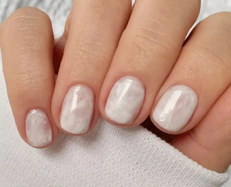 99+ mẫu nail màu trắng sữa thanh lịch mà thời thượng cho