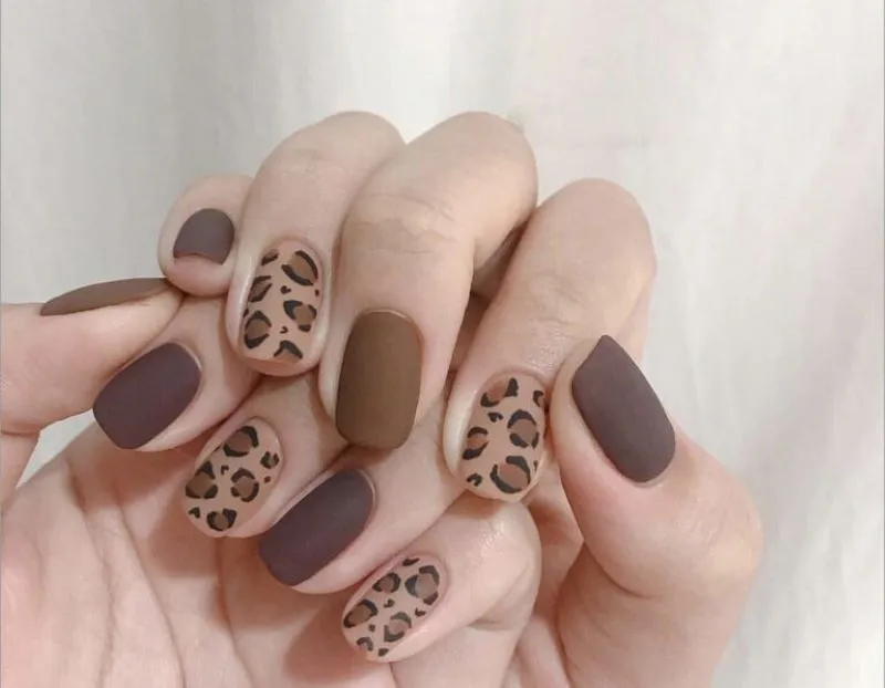 Giải đáp màu nail hợp mệnh kim? Màu nail nào mang lại may mắn tài lộc cho người mệnh Kim?