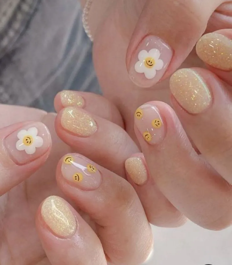 Giải đáp màu nail hợp mệnh kim? Màu nail nào mang lại may mắn tài lộc cho người mệnh Kim?