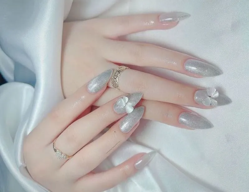 Giải đáp màu nail hợp mệnh kim? Màu nail nào mang lại may mắn tài lộc cho người mệnh Kim?