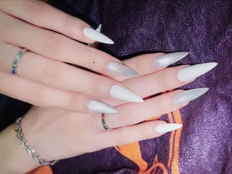 Giải đáp màu nail hợp mệnh kim? Màu nail nào mang lại may mắn tài lộc cho người mệnh Kim?