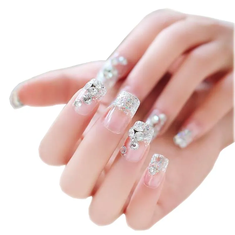 Gợi ý 30 mẫu nail sơn đầu móng trắng cực sành điệu nàng không nên bỏ qua