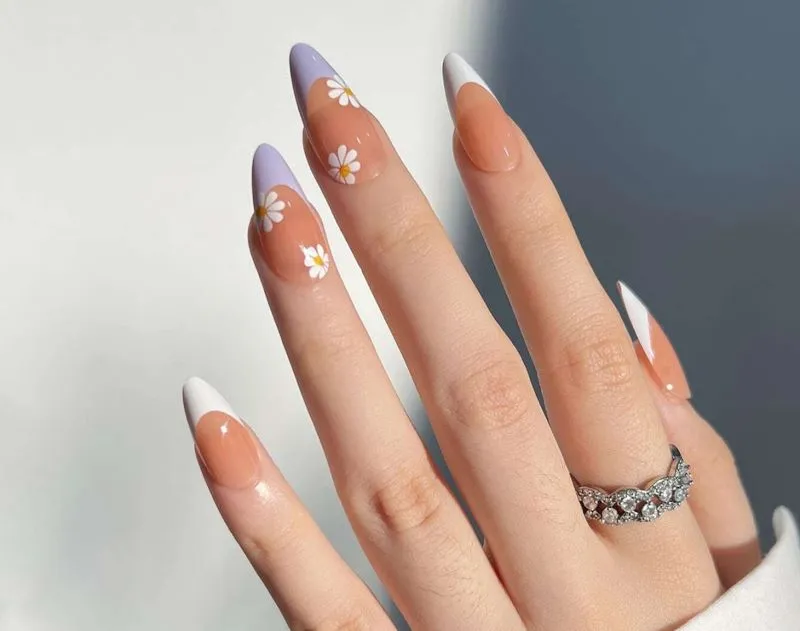 Gợi ý 30 mẫu nail sơn đầu móng trắng cực sành điệu nàng không nên bỏ qua