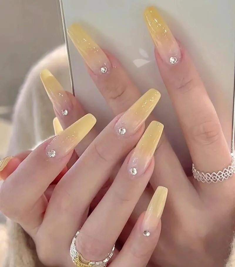 Gợi ý 50 mẫu nail sang chảnh cực slay cho các tiểu thư