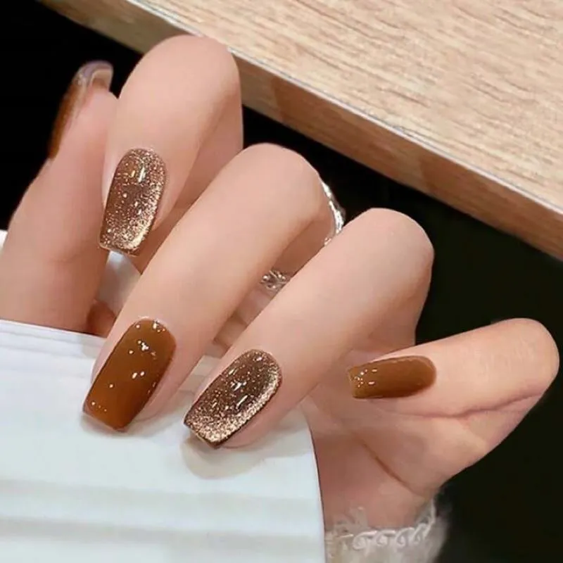 Mách nàng 20 mẫu nail màu nâu sữa cực kỳ sáng da phù hợp nhiều phong cách