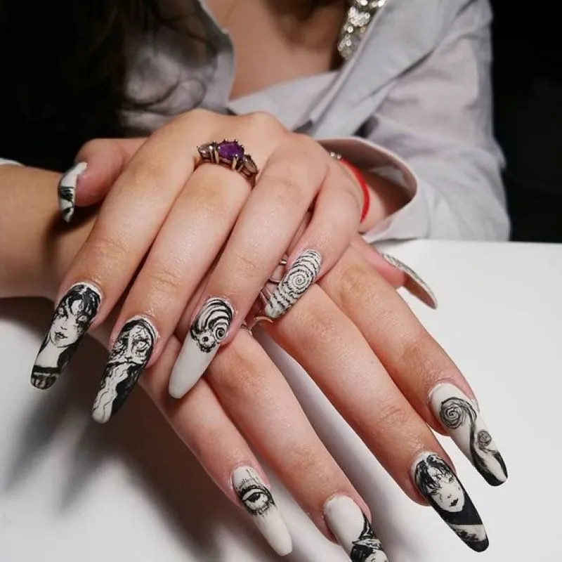 Mẫu nail Halloween ma mị và quyến rũ