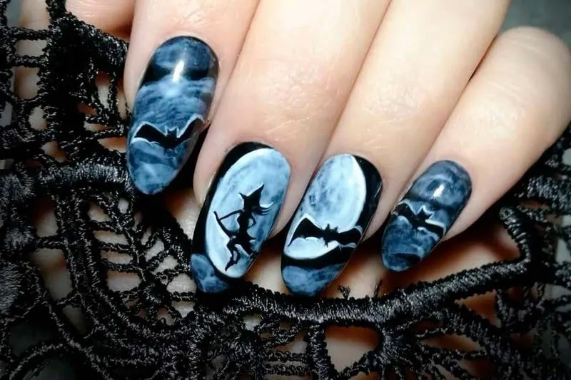 Mẫu nail Halloween ma mị và quyến rũ