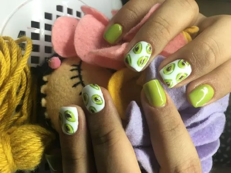 Mẫu nail hình quả bơ có gì mà khiến các chị em ai cũng mê mẩn?