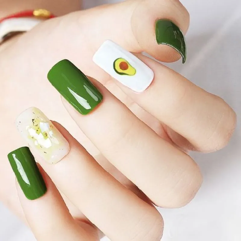 Mẫu nail hình quả bơ có gì mà khiến các chị em ai cũng mê mẩn?