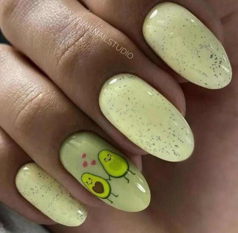 Mẫu nail hình quả bơ có gì mà khiến các chị em ai cũng mê mẩn?