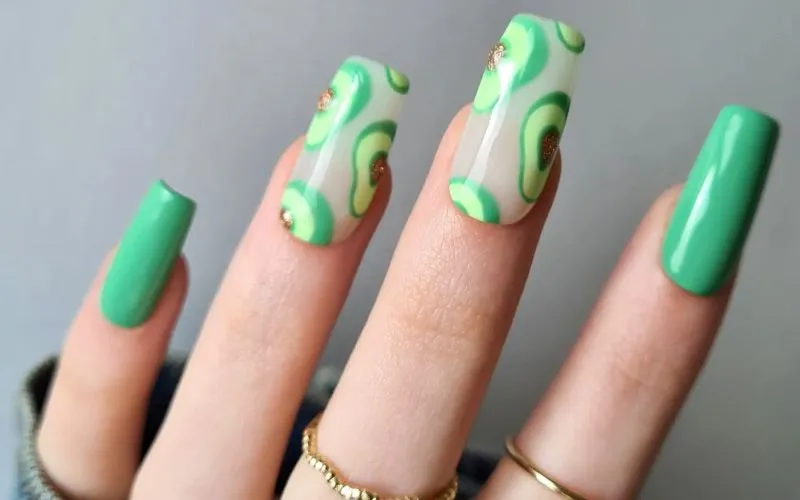 Mẫu nail hình quả bơ có gì mà khiến các chị em ai cũng mê mẩn?