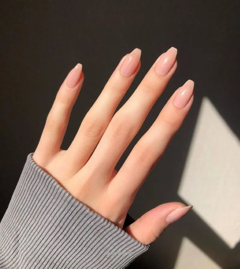 Mẫu nail màu nude sang trọng mọi lúc mọi nơi