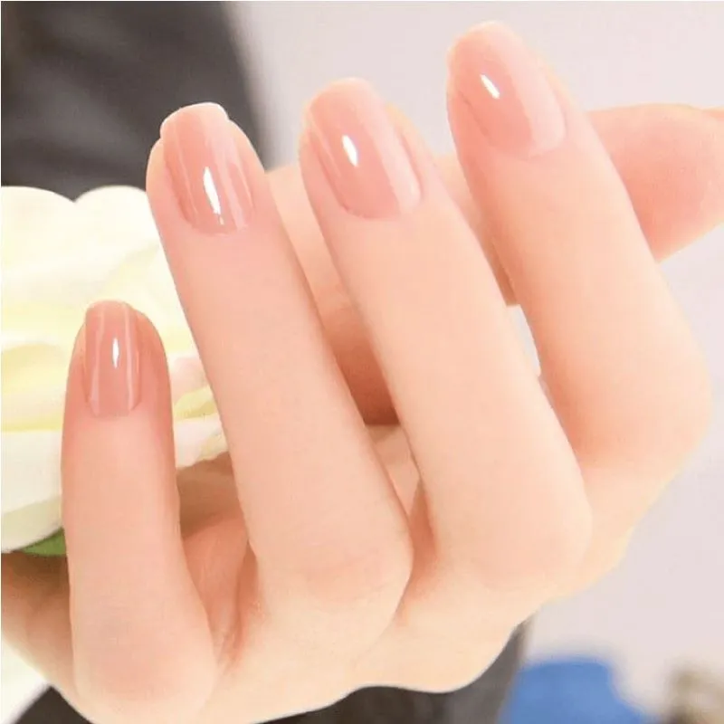 Mẫu nail màu nude sang trọng mọi lúc mọi nơi