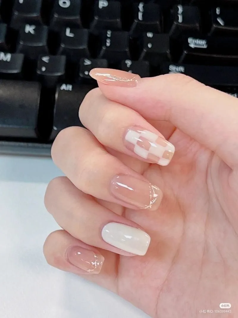 Mẫu nail màu pastel 2024 lên ngôi