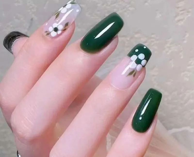 Tổng hợp các mẫu nail màu xanh lá cực hút mắt thêm sành điệu