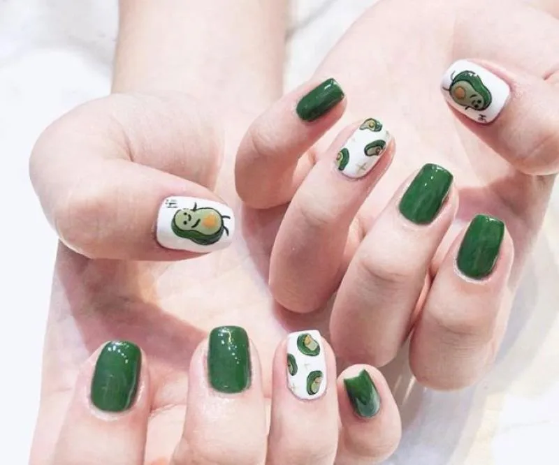 Tổng hợp các mẫu nail màu xanh lá cực hút mắt thêm sành điệu