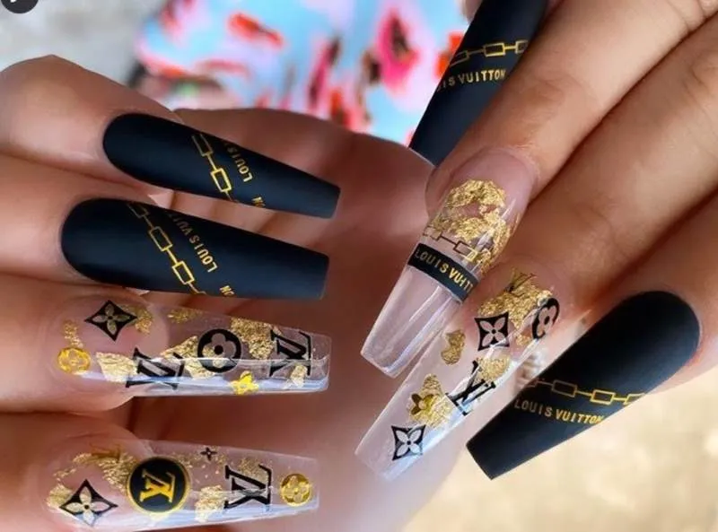 Top 10 mẫu nail Gucci cực sang chảnh nàng không thể bỏ qua