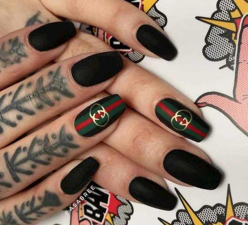 Top 10 mẫu nail Gucci cực sang chảnh nàng không thể bỏ qua