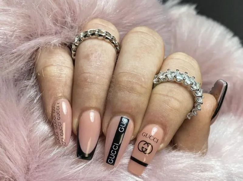 Top 10 mẫu nail Gucci cực sang chảnh nàng không thể bỏ qua