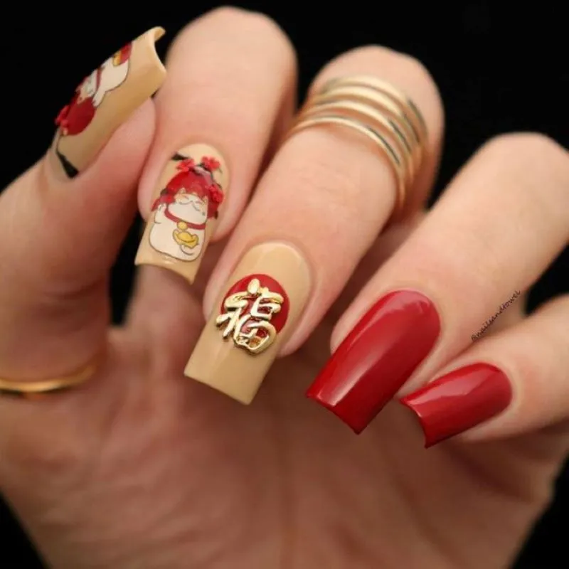 Top nail Tết con mèo may mắn đầu năm