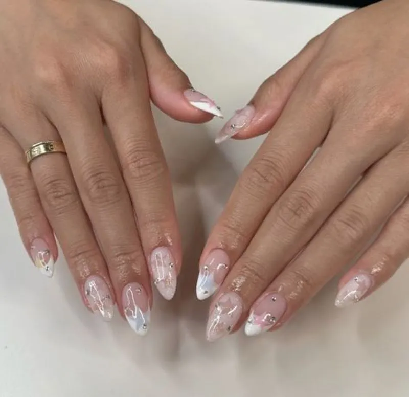 Top những mẫu nail chụp ảnh cưới cực dịu và ấn tượng cho nàng thêm điểm nhấ