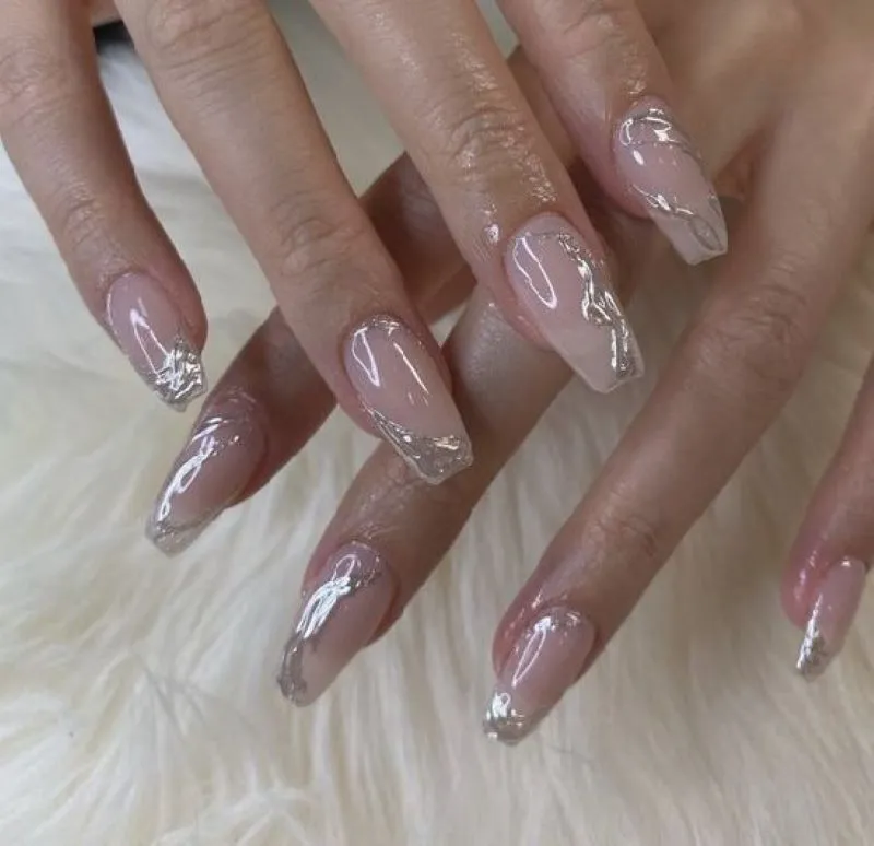 Top những mẫu nail chụp ảnh cưới cực dịu và ấn tượng cho nàng thêm điểm nhấ