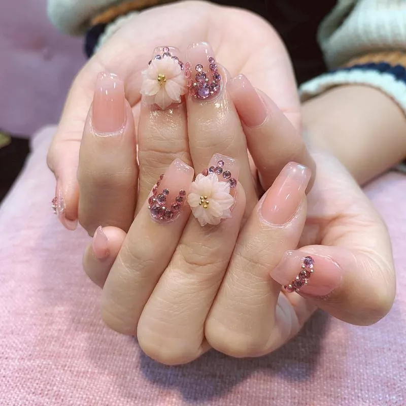 Top những mẫu nail vẽ hoa đơn giản nhất cho mọi ngày