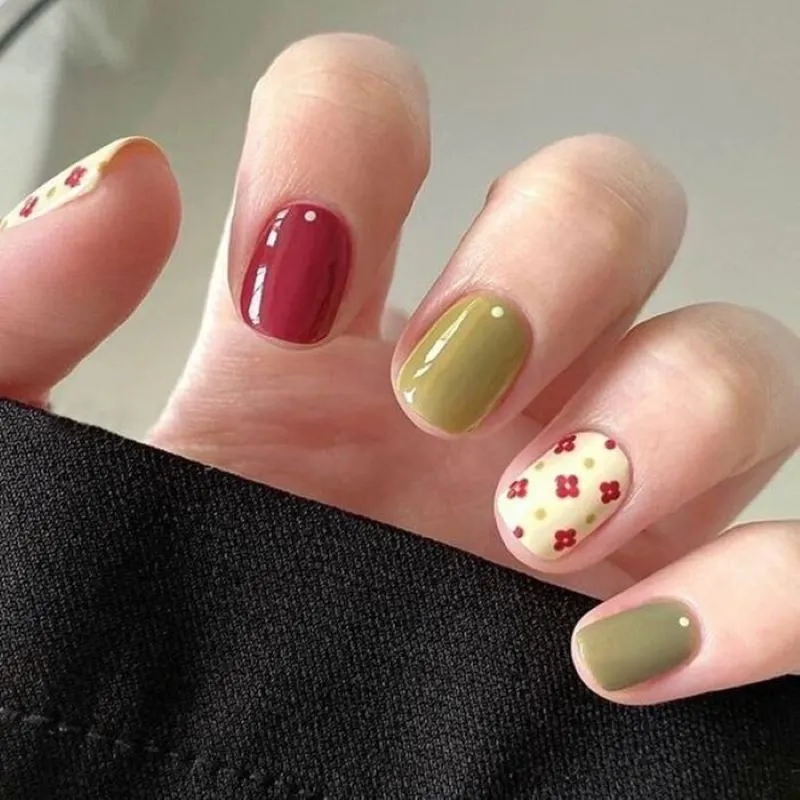 Top những mẫu nail vẽ hoa đơn giản nhất cho mọi ngày