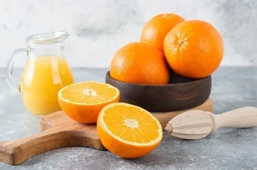 Uống vitamin C và lợi ích không ngờ trong làm đẹp