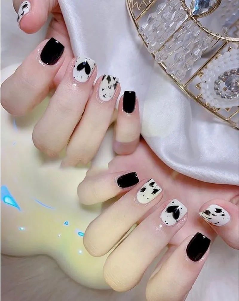 Ý tưởng tạo mẫu nail đen trắng độc đáo: Tạo sức hút mạnh mẽ với mọi người